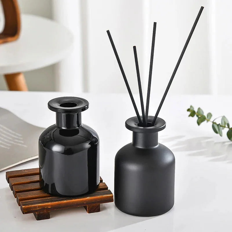 Difusor de óleo Essencial Decorativo com Varetas e Frasco Vidro Lenogue Preto
