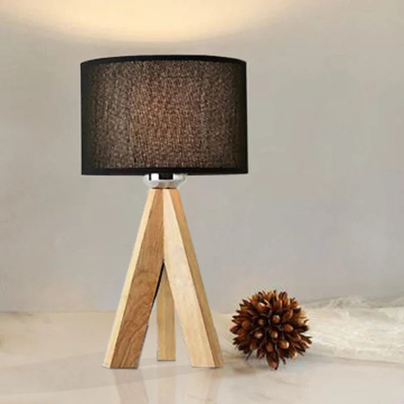 Luminária de Mesa em Madeira para Quarto e Escritório Lenogue Preto / 18 x 36 Cm