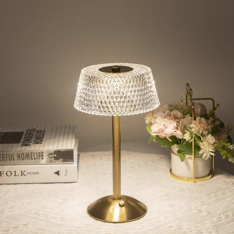 Luminária Led Europeia com Dimer Usb para Quarto e Bar Lenogue Dourado
