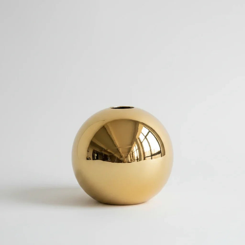 Vaso Decorativo de Cerâmica Dorée Esférico Banhado a Ouro Lenogue Dourado (p)