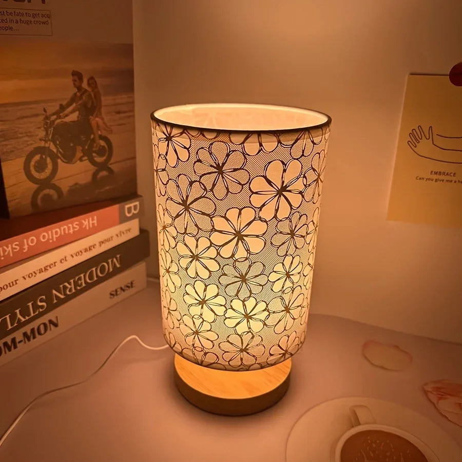 Luminária de Mesa Fleurie Base Madeira Abajur Floral Lenogue Bege