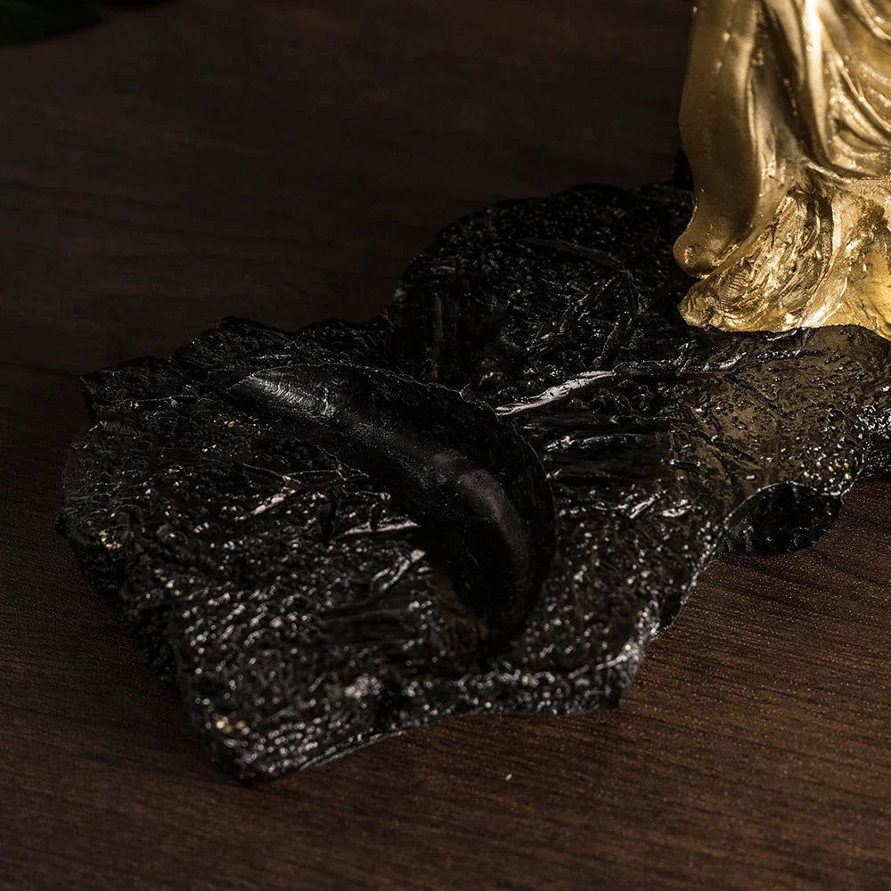 Suporte para Vinho Cavalo de Guerra em Resina Dourada Lenogue Dourado